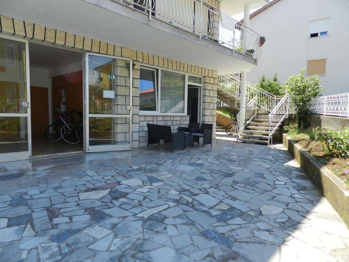 Apartma Chrystel Izola Bagian luar foto